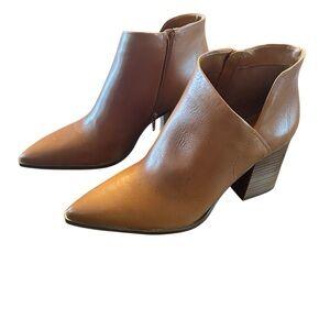Arezzo Cora Low Block Booties NEW size 9.5
